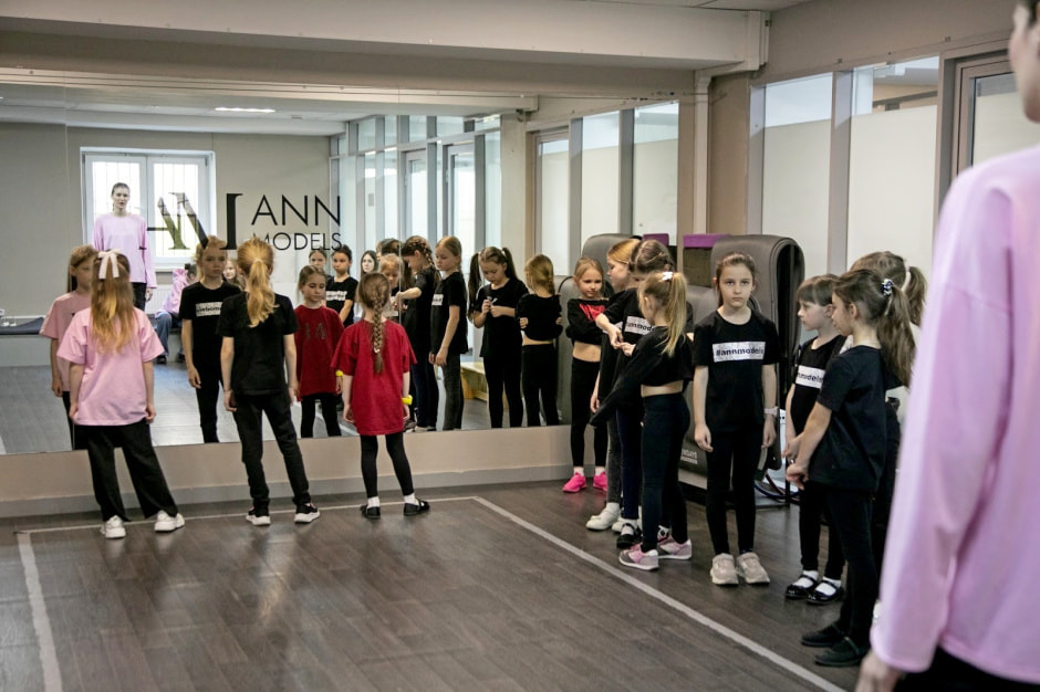 4-Занятия в детском модельном агентстве.jpg