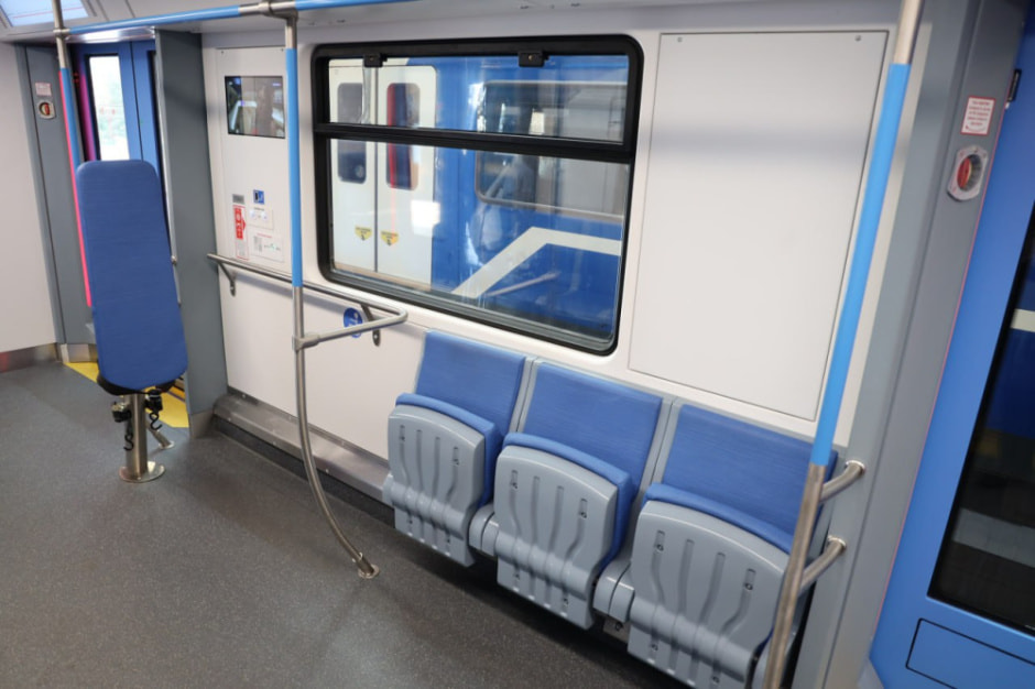 Для Зеленолужской линии метро прибыл второй поезд из России. Вот как выглядит новый состав (6).jpg