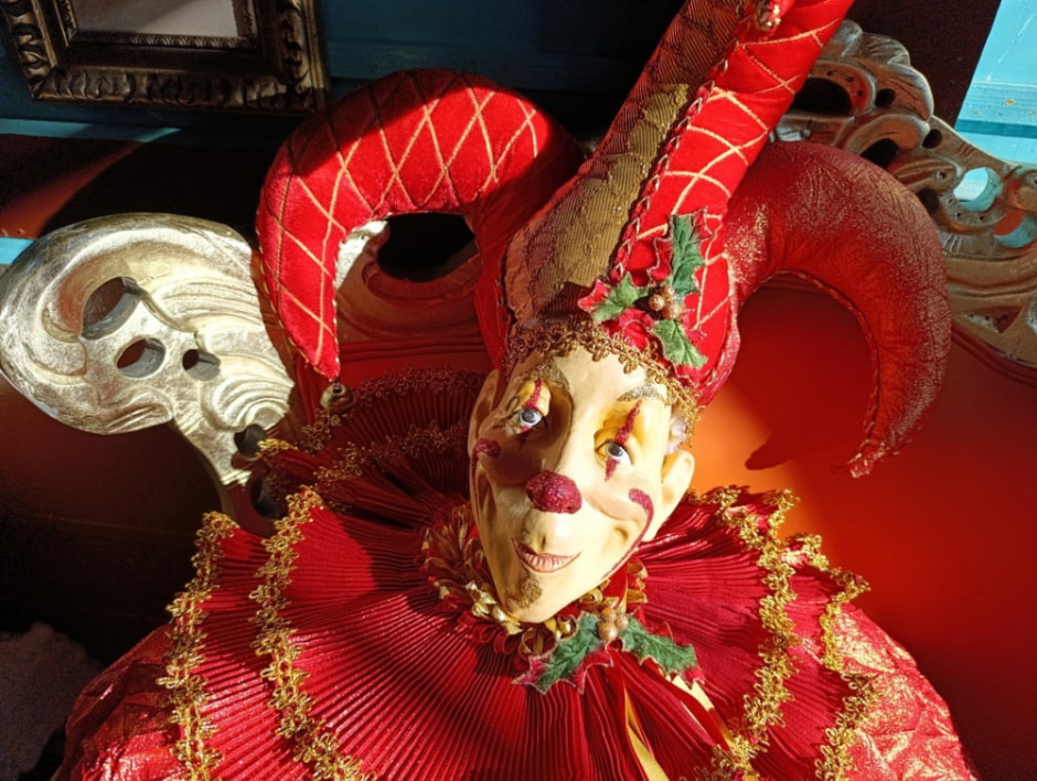 Клоунариум в деревне Зябки 9.jpg