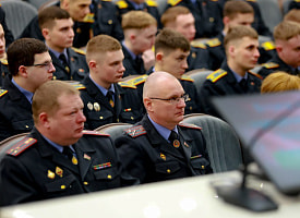 МВД Беларуси предупредило о массовых досмотрах и объявило “усиленный контроль”. Что происходит?