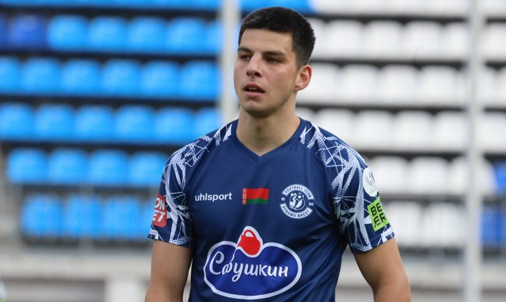 Футбол. нападающий.jpg