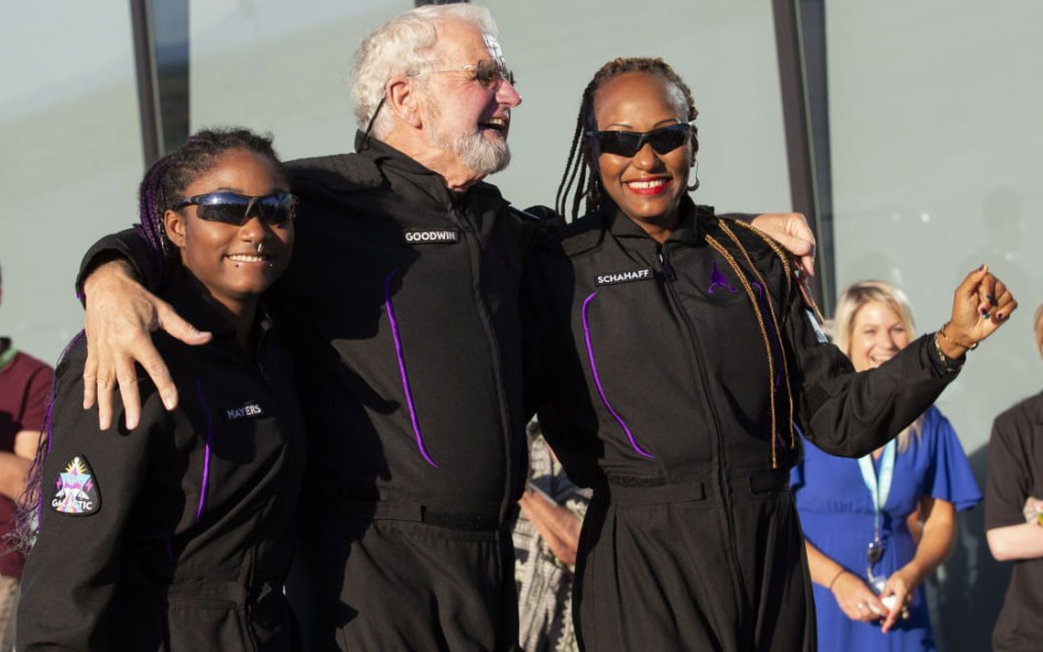 Космические туристы..jpeg