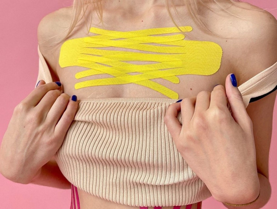 8-Тейпирования груди можно проводить в разных техниках.jpg