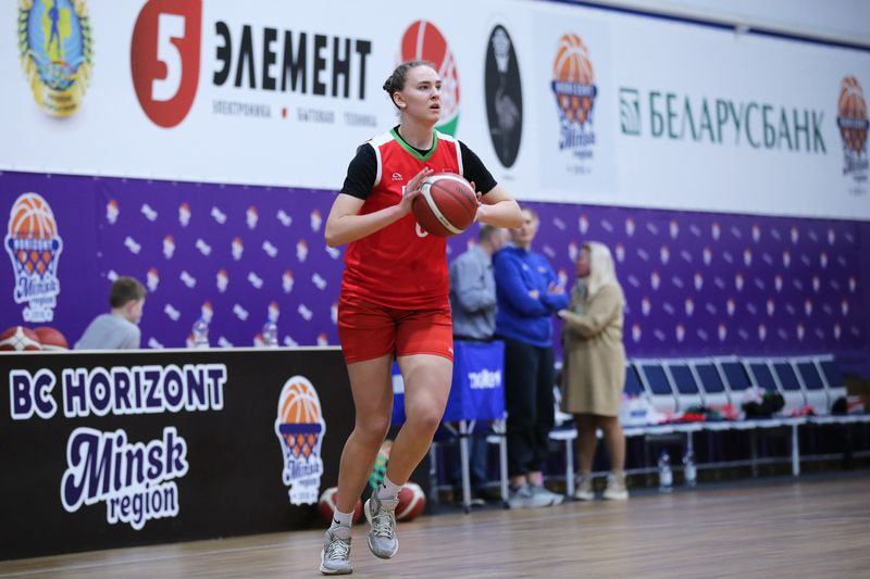 баскетбол женская сборная.jpg