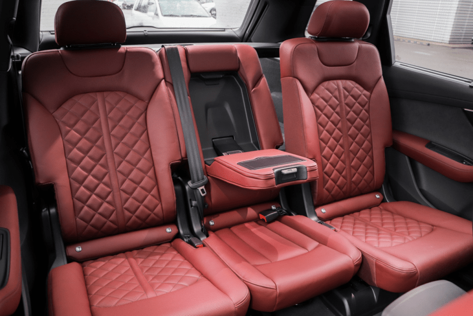 AudiSQ7_12.png AudiSQ7_12.png