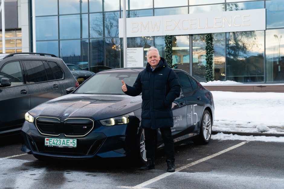 Тест-драйв BMW i5 90.jpg