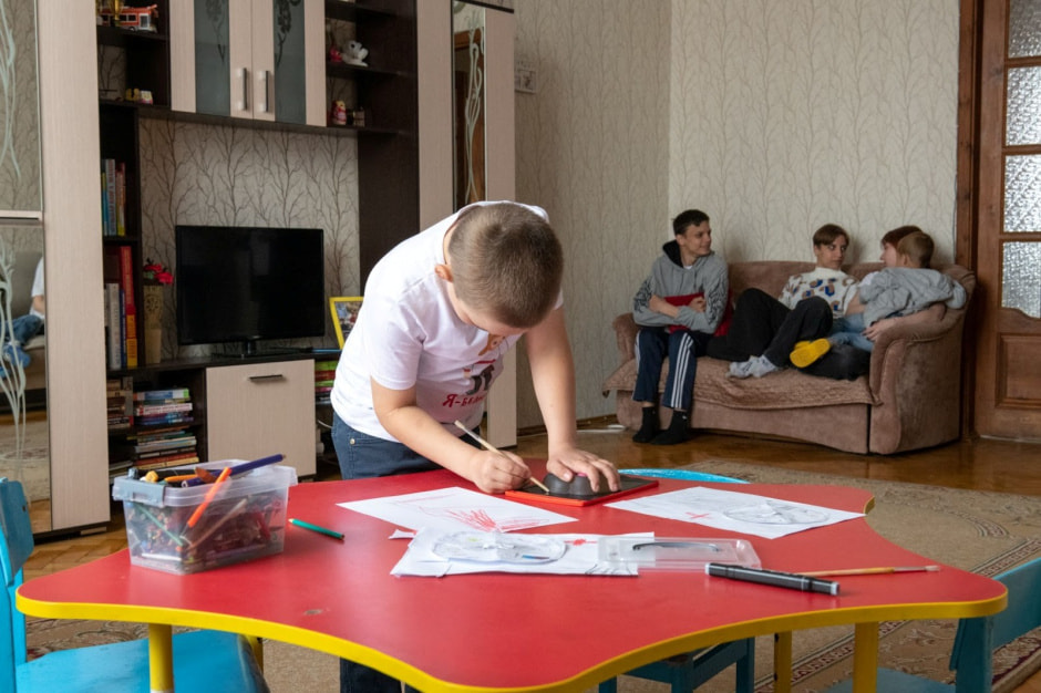 11-Павлик рисует.jpg