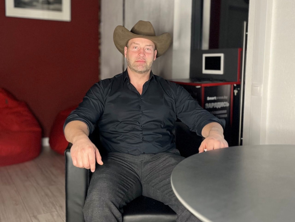 8-Кирилл Шимко в студии Смартпресс.jpg