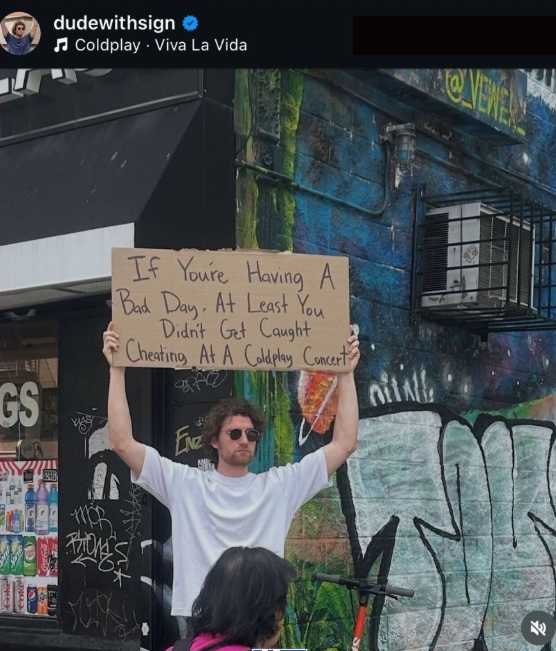 концерт Колдплей 3.png