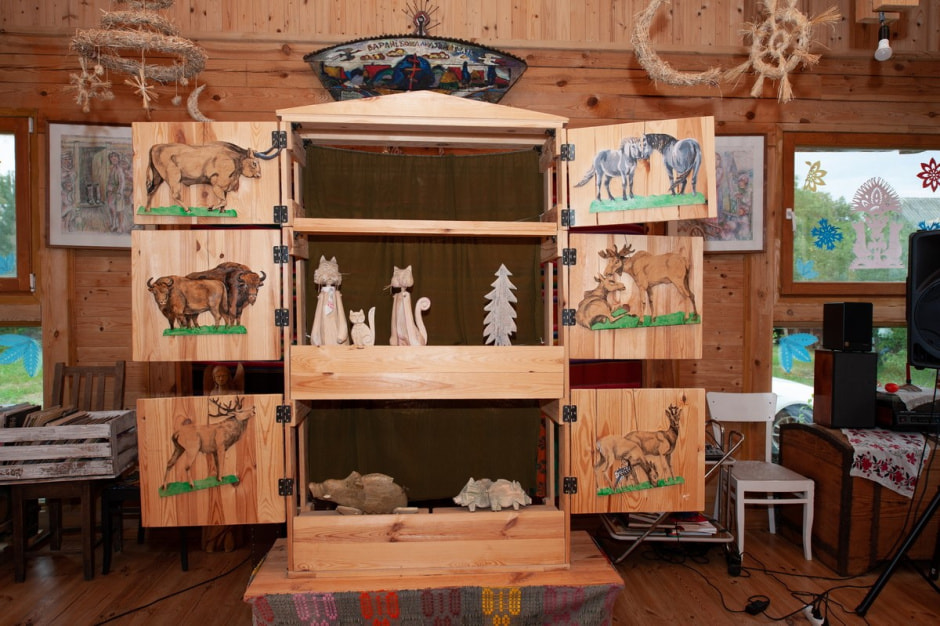 Агроусадьба Стулы и батлейка 5.jpg