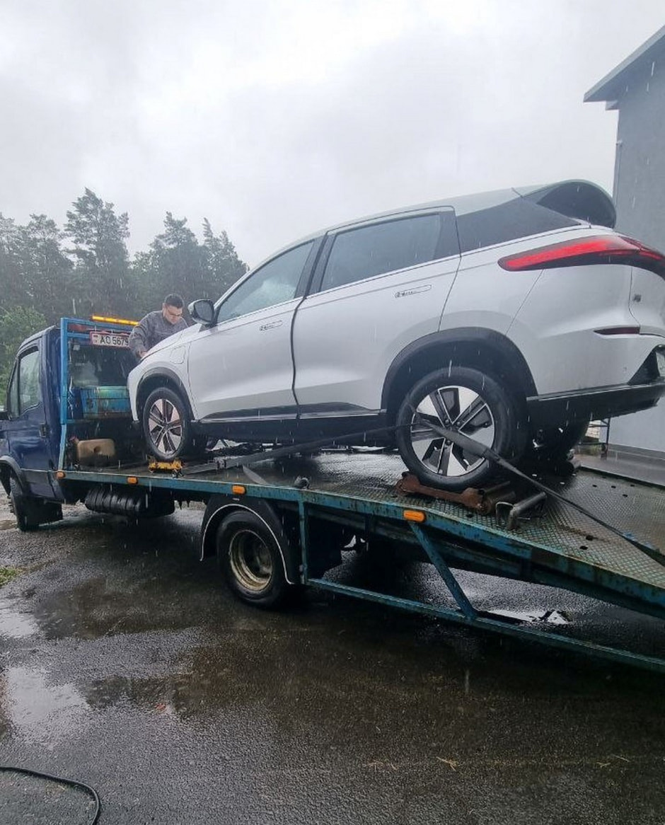 Сгорел электрокар 3.jpg