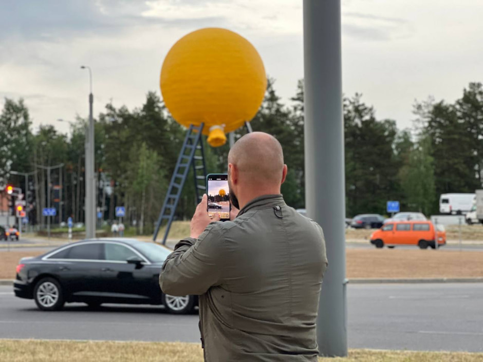 Паблик-арт в НБ2.jpg Паблик-арт в НБ2.jpg