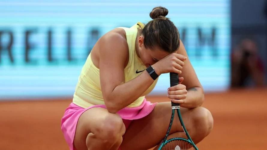 Личная жизнь и публичная активность ломают карьеру Соболенко Белоруска с треском проиграла четвертьфинал турнира в Торонто.jpg Личная жизнь и публичная активность ломают карьеру Соболенко Белоруска с треском проиграла четвертьфинал турнира в Торонто.jpg