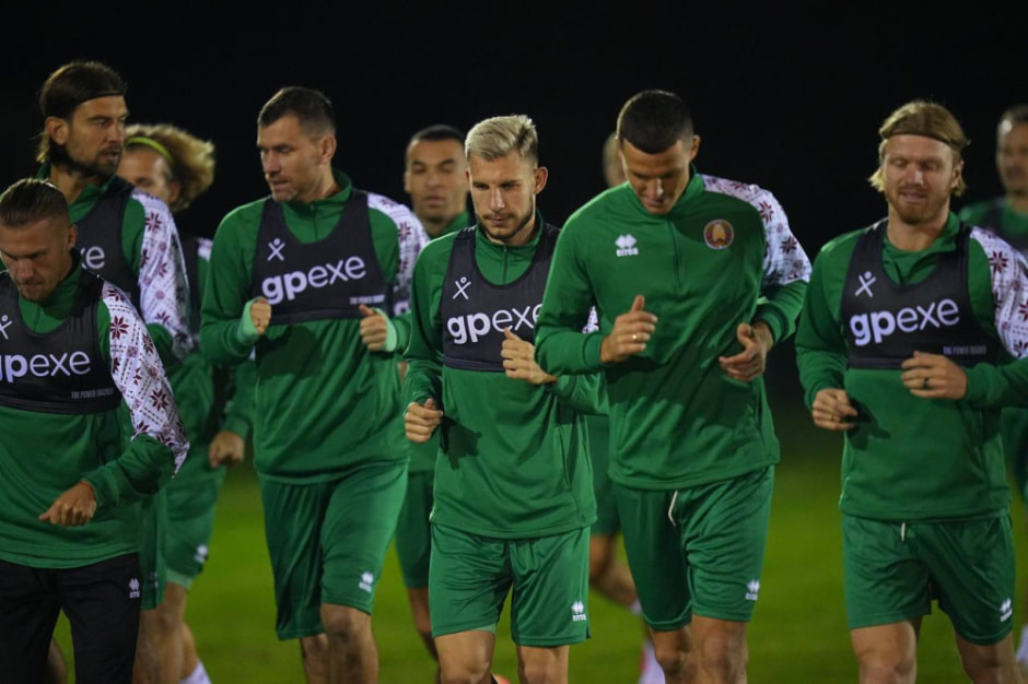 Белорусские футболисты вновь сразятся с самым частым соперником в своей истории.jpg