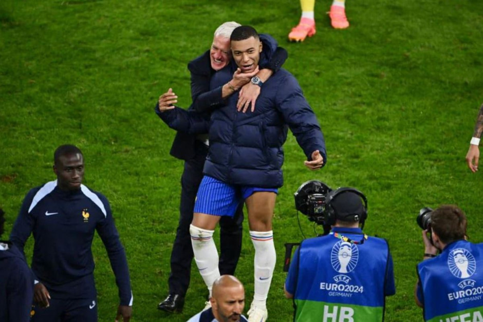 Мбаппе 3 футбол.jpg Мбаппе 3 футбол.jpg