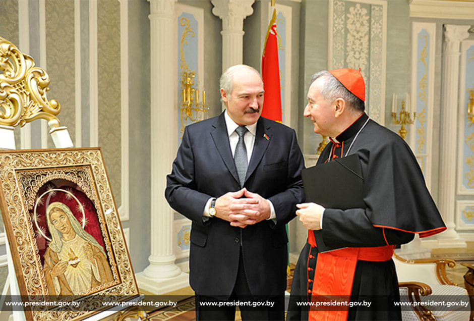 Пьетро Паролин и Александр Лукашенко.jpg