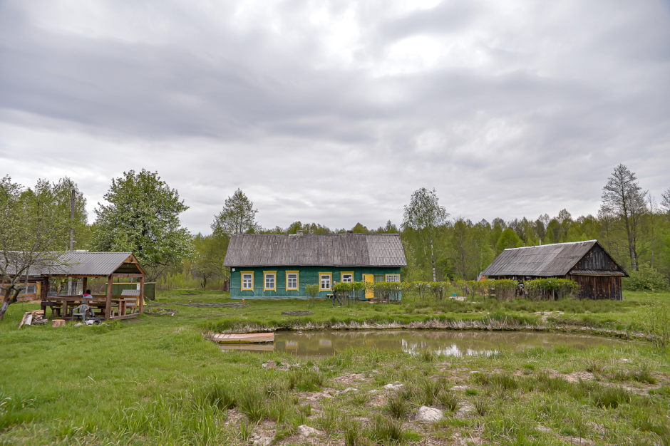 Антон Гнетько и хутор 9.png