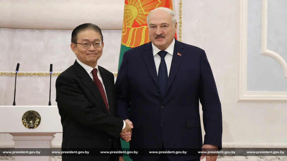 посол японии.jpg