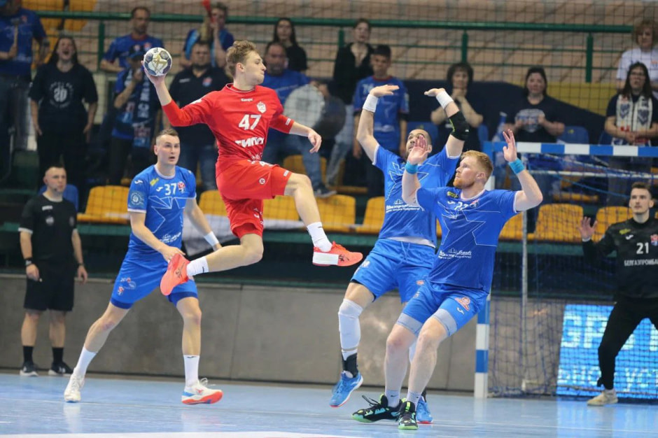 Гандбол 1.jpg