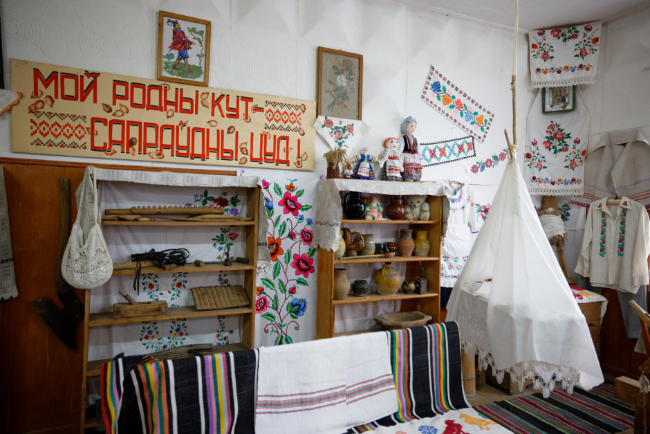 Продавец в сельском магазине 29-1.jpg