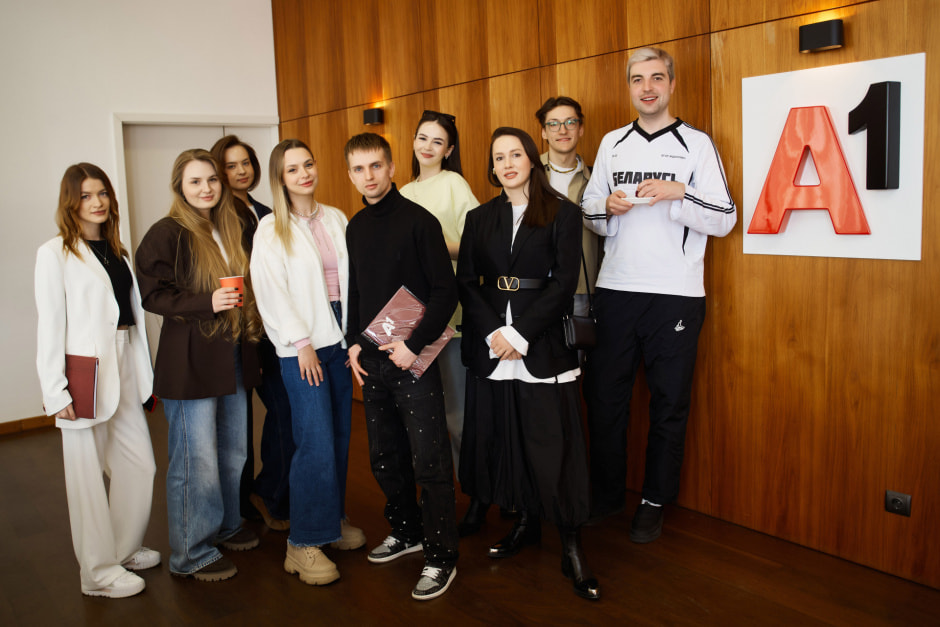 Бранч блогеров 16.jpg Бранч блогеров 16.jpg