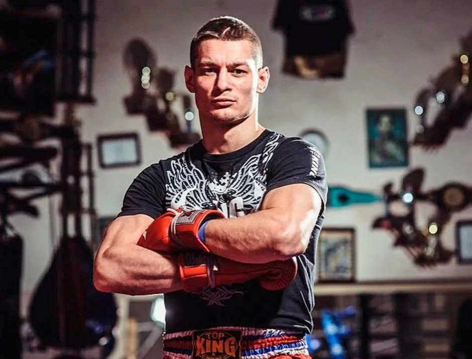 Боксерские перчатки 10_Андрей Кулебин.png