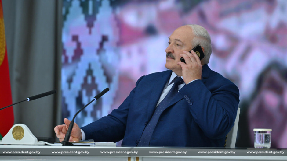 Лукашенко телефон.jpg