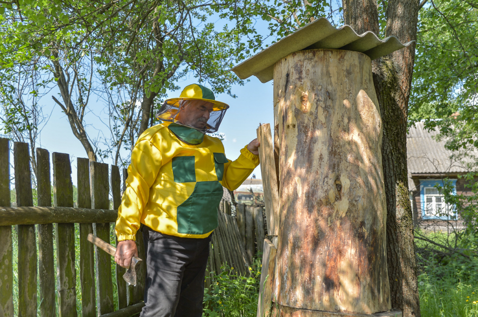 Пчеловод с Полесья 15.png