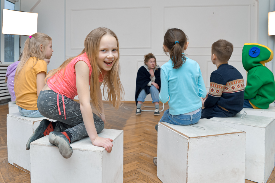 Семейный инклюзивный театр А1 3.png