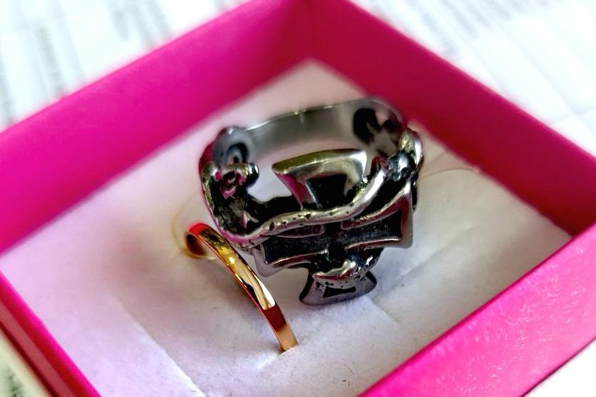 Необычные свадебные кольца Необычные свадебные кольца.jpg