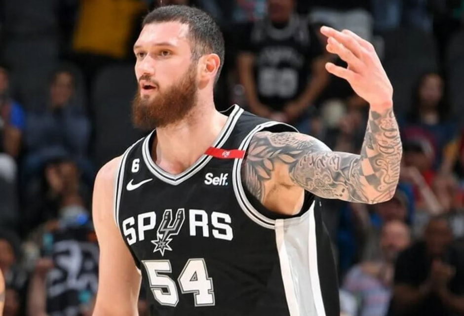 баскетболист из Грузии.jpg