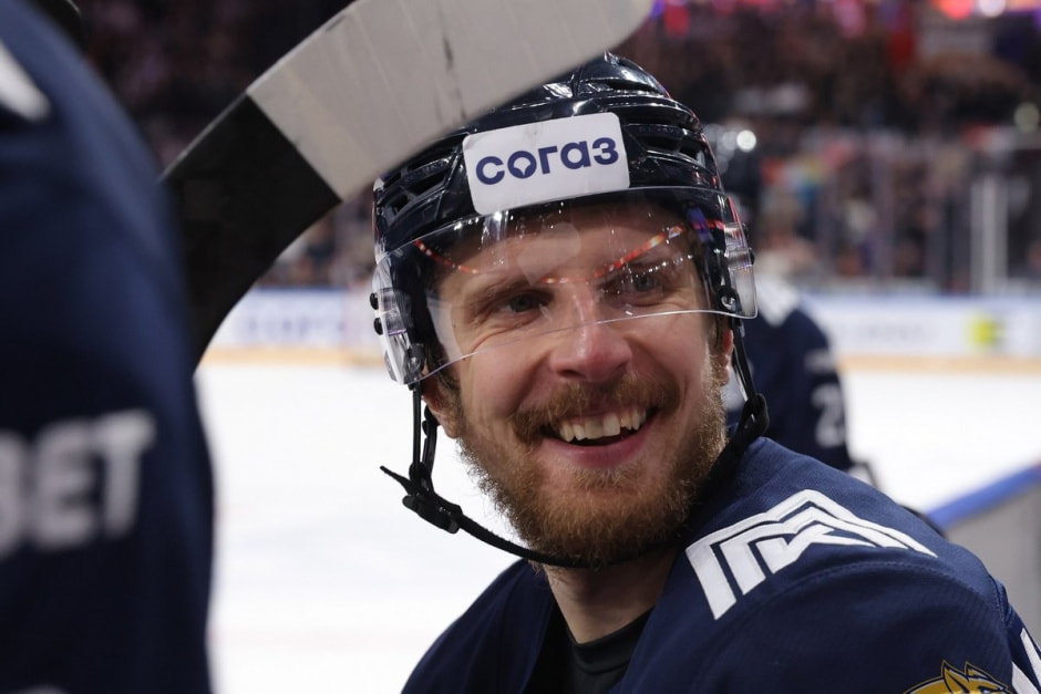 хоккей кхл2.jpg