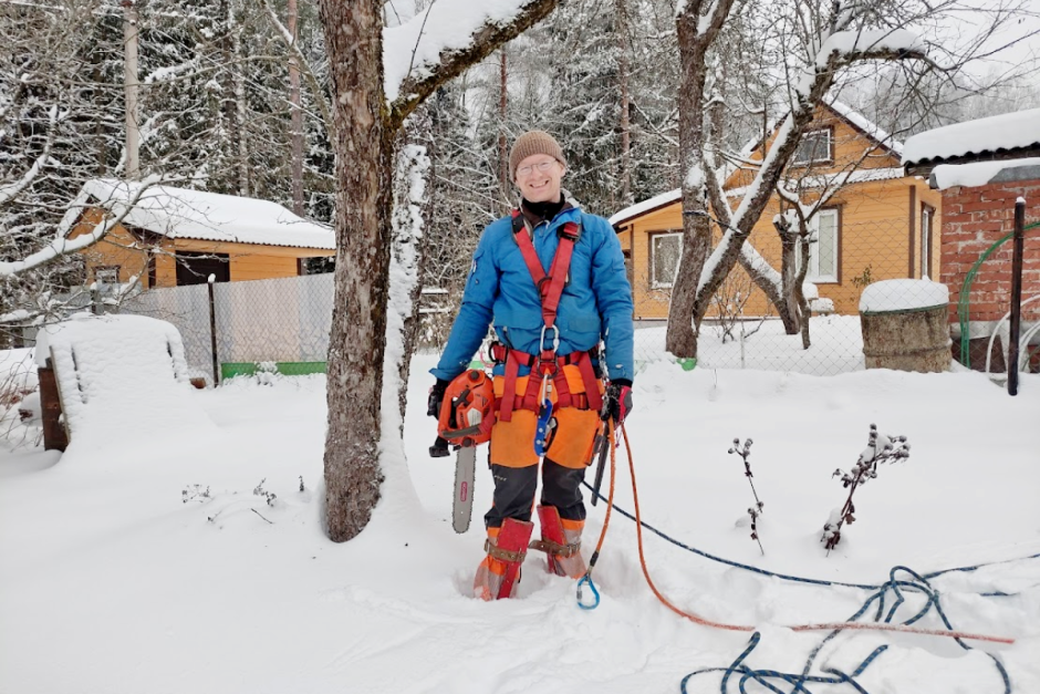 Зимняя обрезка деревьев с арбористом 1_Сергей Колодинский.png