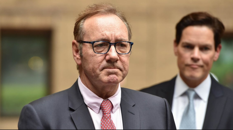 Спейси в суде на вынесении приговора Спейси в суде на вынесении приговора