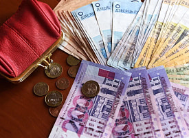 От 159 до 10,6 тысячи рублей. Какие выплаты белорусам не начислят без заявления?