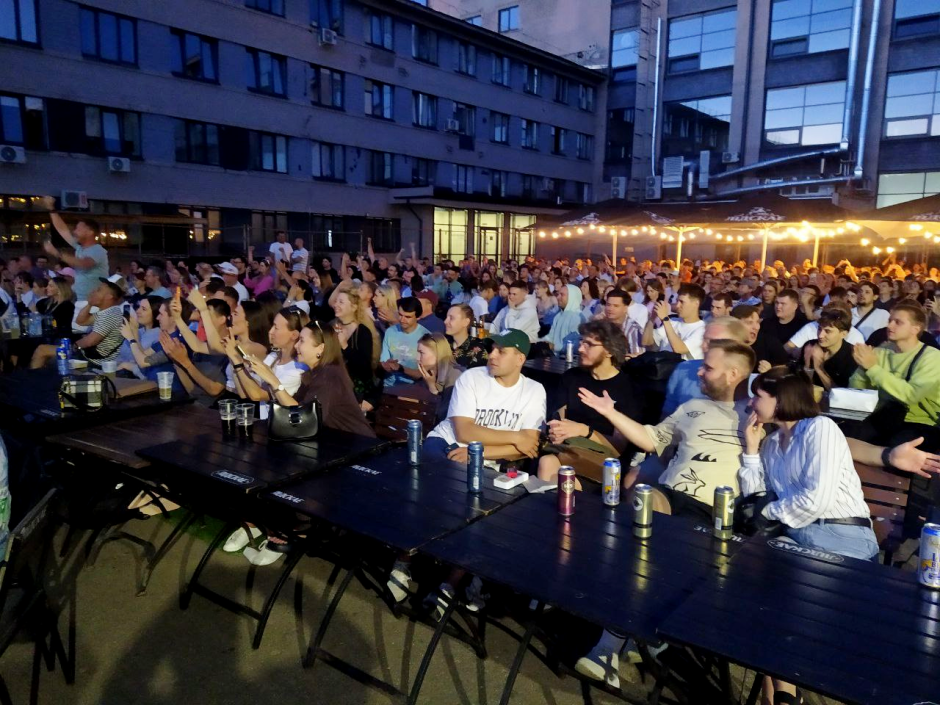 Где смотреть финал ЕВРО-2024 Leedbeer Dvor 3.png