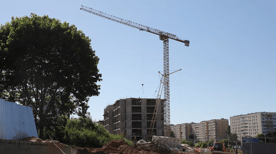 На месте недостроя 