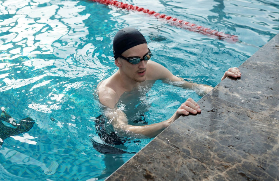 8-Бассейн идеальный вариант для разгрузки шейных мышц.jpg