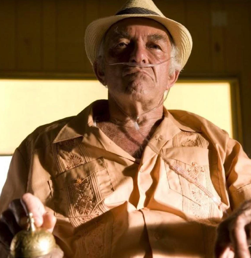 гектор саламанка.png