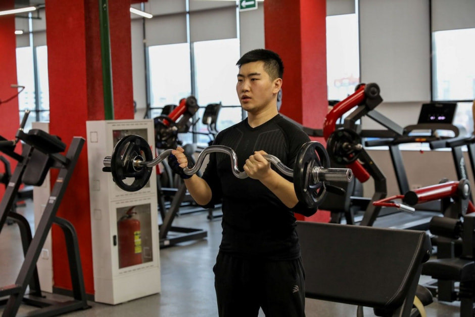 Конкурс по жиму штанги 23 февраля 6.jpg