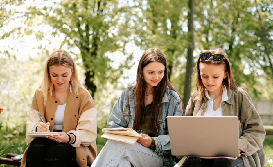 Лукашенко предложил распределять студентов на третьем курсе.png