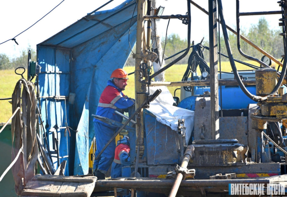 Бурение скважины5.jpeg Бурение скважины5.jpeg