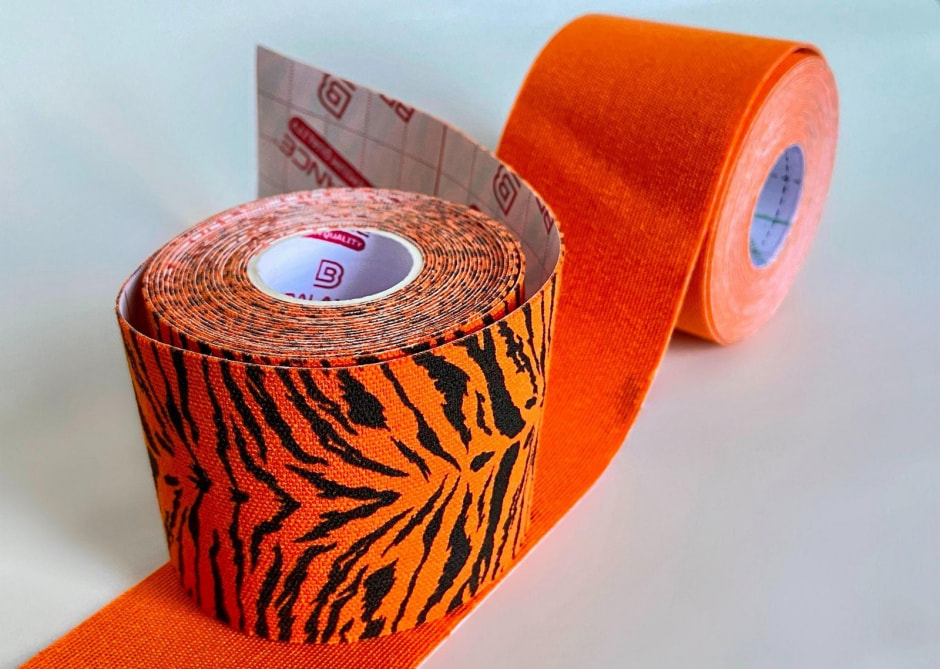 7-Тейп в отличие от обычного пластыря позволяет коже дышать.jpg