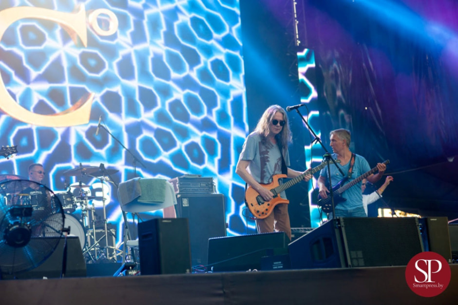 История фото с гитарой с рок-фестиваля Пружаны 5.jpg