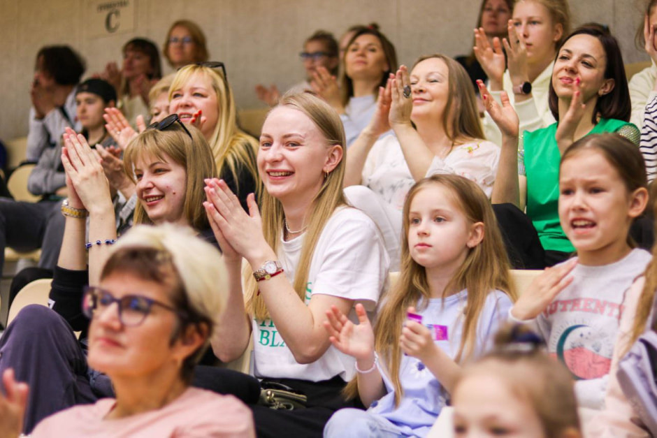 gimnastics3.jpg gimnastics3.jpg