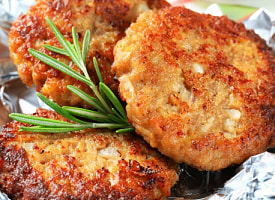 В Беларуси разработали котлеты и паштет из люпина: где их можно будет купить?