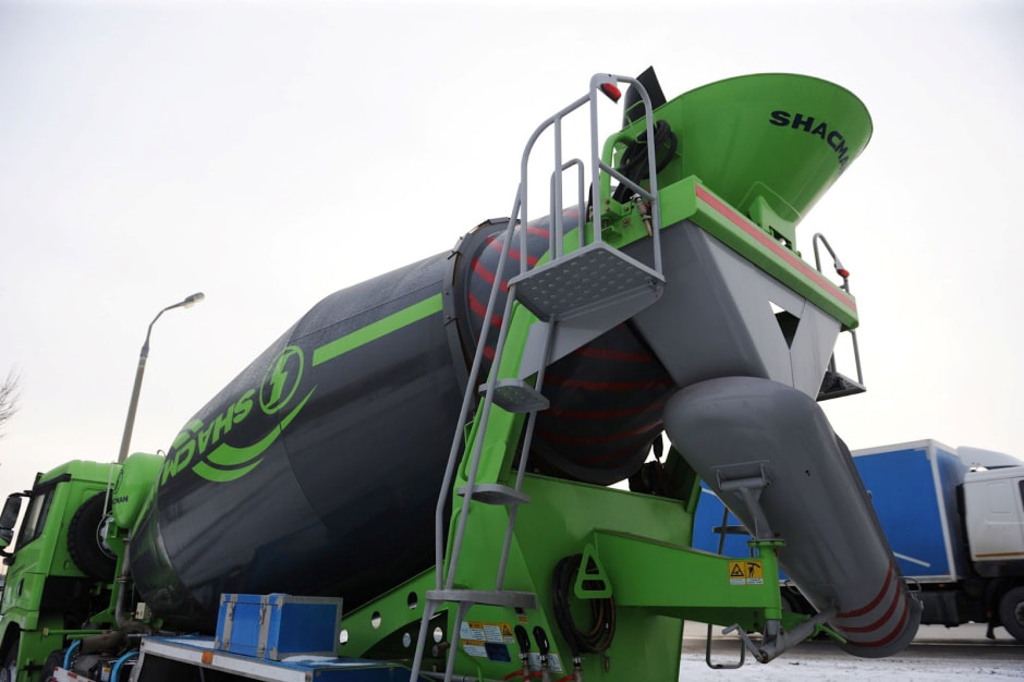 Грузовики Shacman 9.jpg Грузовики Shacman 9.jpg