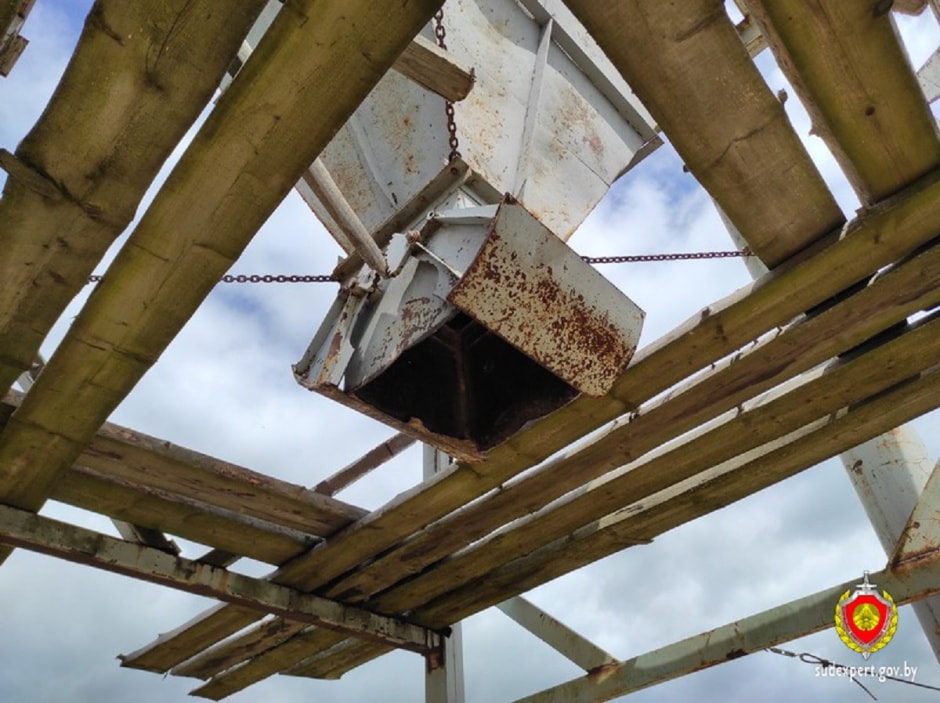 резервуар для опилок.jpg