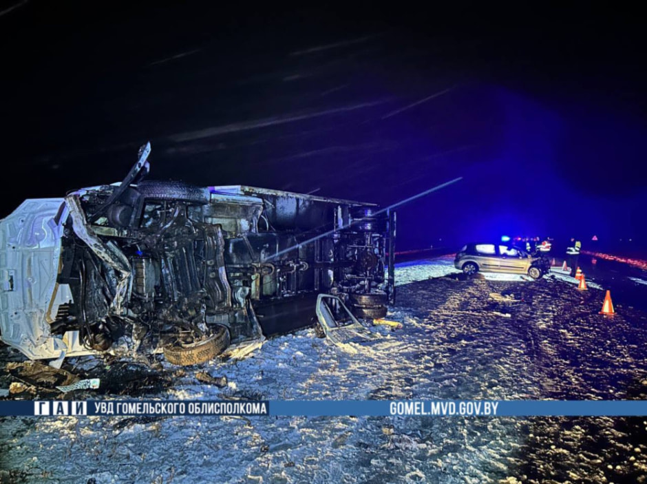 В Речицком районе Peugeot на трассе выехал на встречку. Есть погибшие (3).jpg