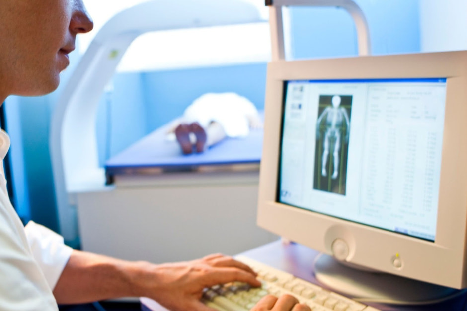 4-Более точно оценить состояние костной ткани поможет денситометрия.jpg